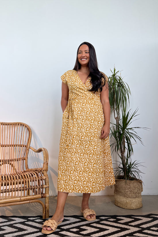 Kali Wrap Dress sunflower